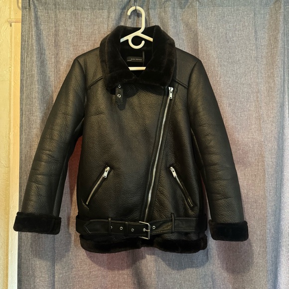 Zara Jackets & Blazers - Zara Biker Moto Double Faced Jacket Faux Leather Shearling Black Women’s S Great